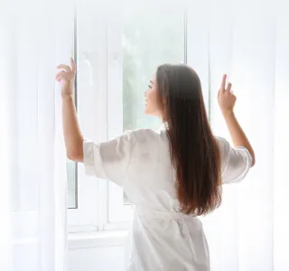 Что делать, если дует из пластиковых окон? - фото